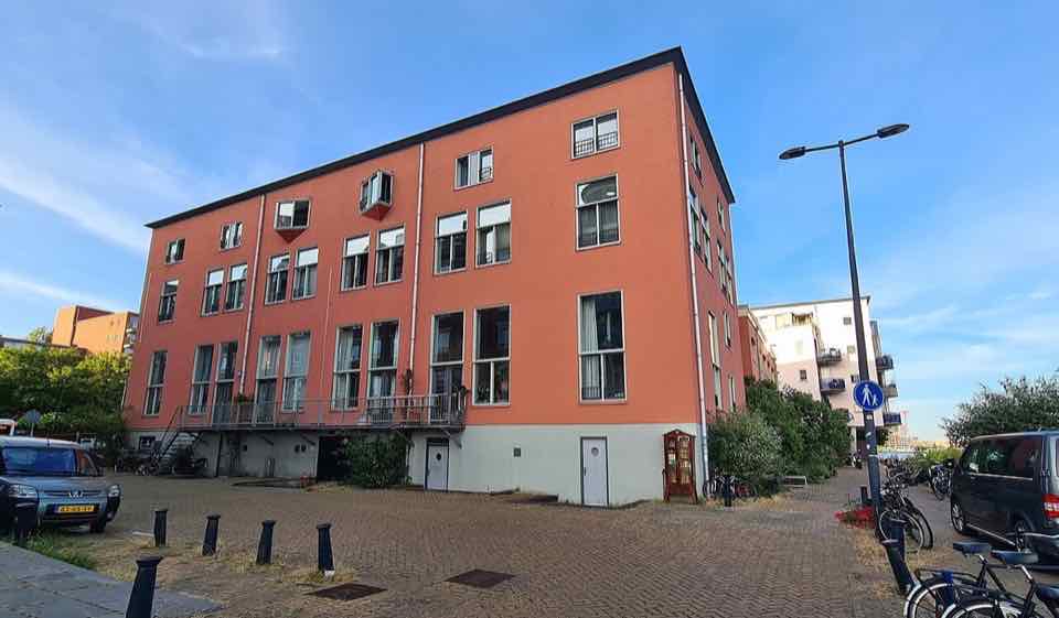Woonblok op het KNSM-eiland in Amsterdam